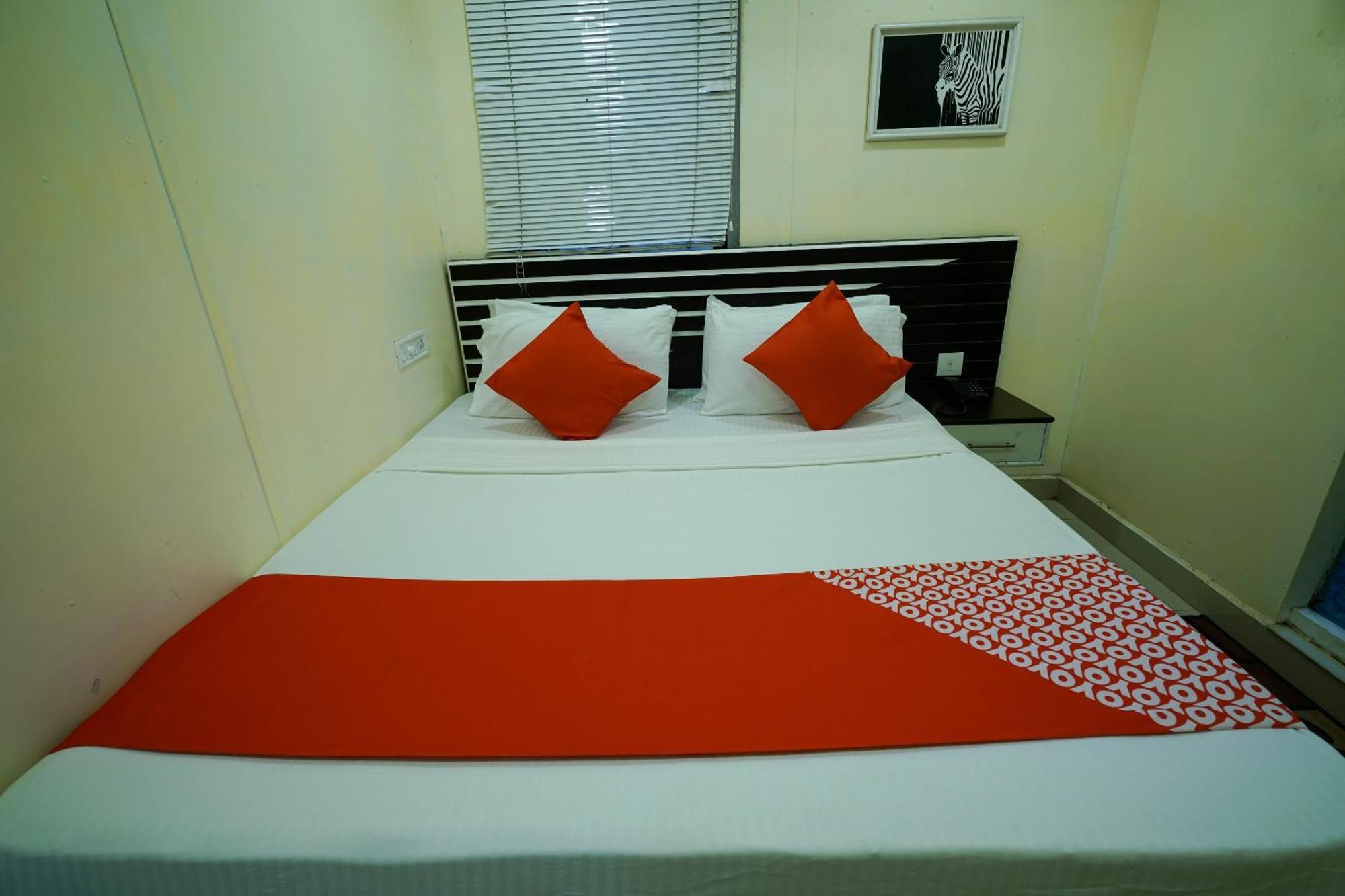 Oyo Hotel Cocoa Tree Муннар Экстерьер фото